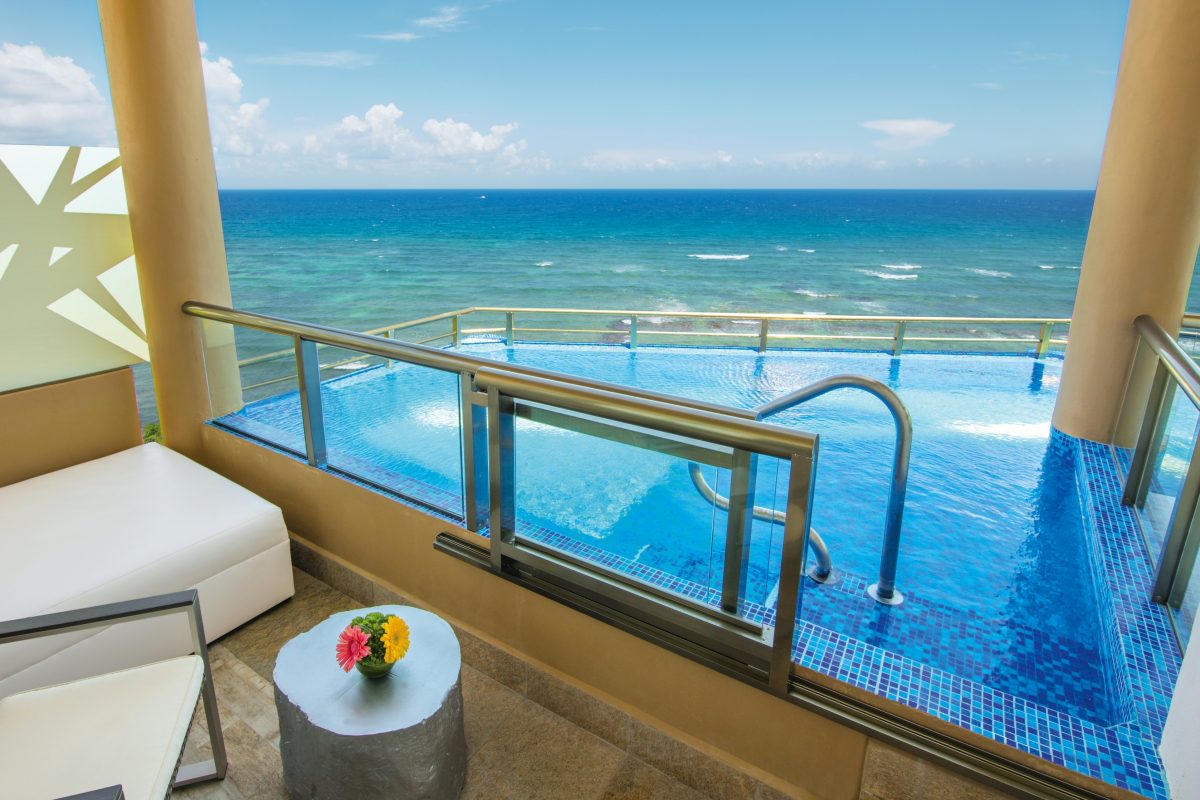 EDSS Oceanfront Infinity Pool Balcony View B - SHRUNK