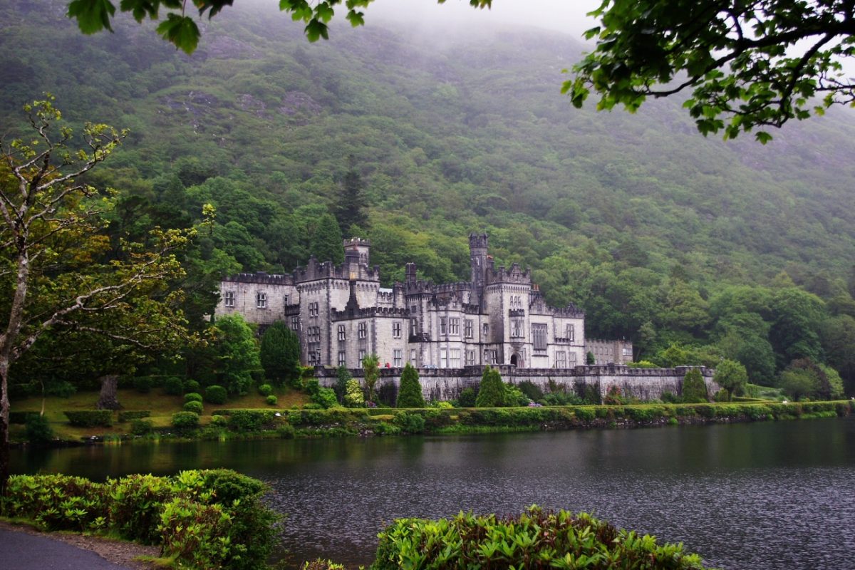 Kylemore Abbey2 nature-3352062 - Crop & Shrunk