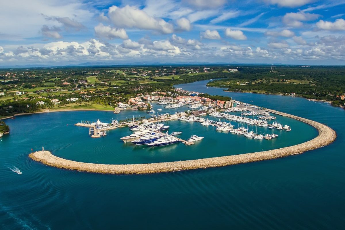 marina-boats-aerial-CROP